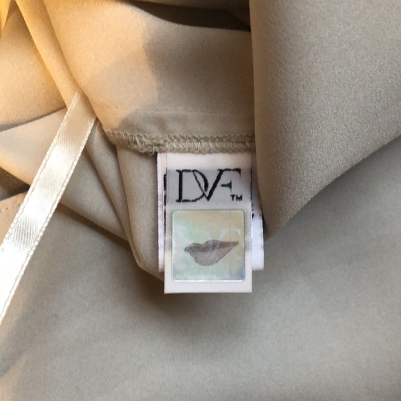 DVF Fleurette Dress in color Spring Marble. Never worn.NWT - Picture 9 of 10